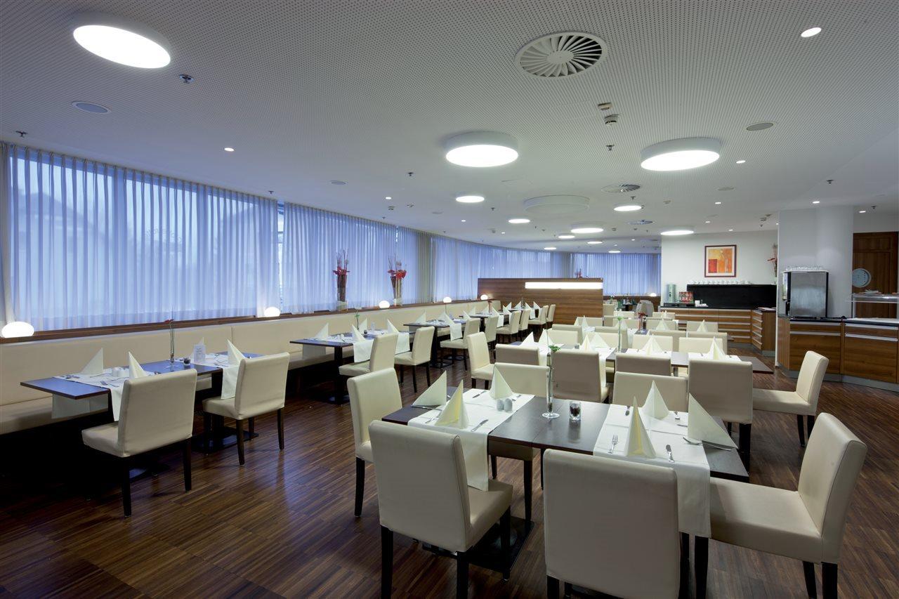 Austria Trend Hotel Salzburg West Himmelreich Εστιατόριο φωτογραφία